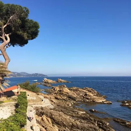 Beau T2 - St Clair شقة